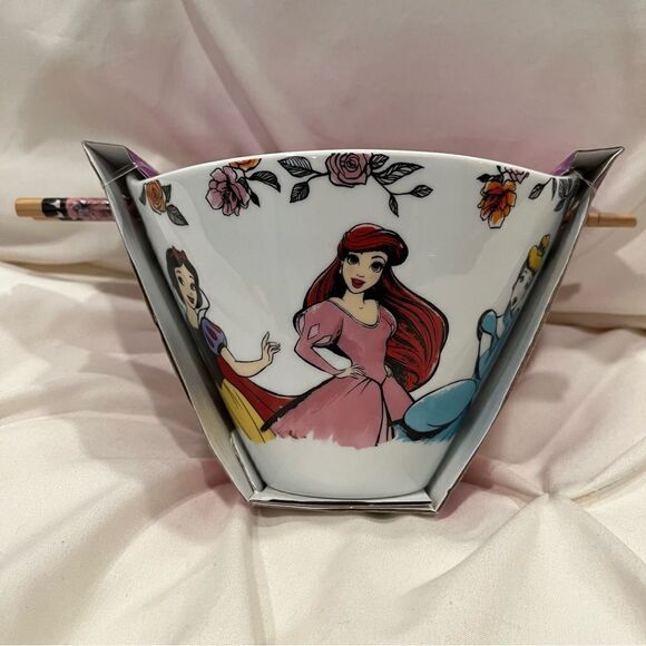Disney Princesses Ariel Snow White & More Ramen Noodle Bowl with Chopsticks NWT - Picture 1 of 9